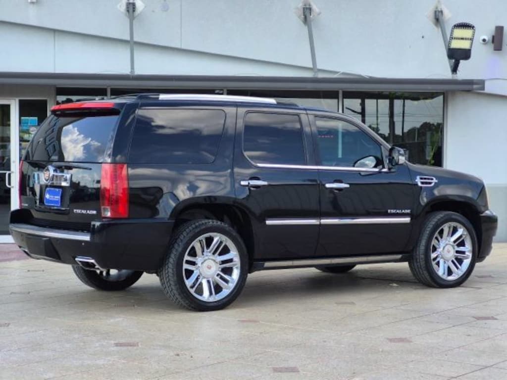 Used 2013 Cadillac Escalade Platinum Edition SUV