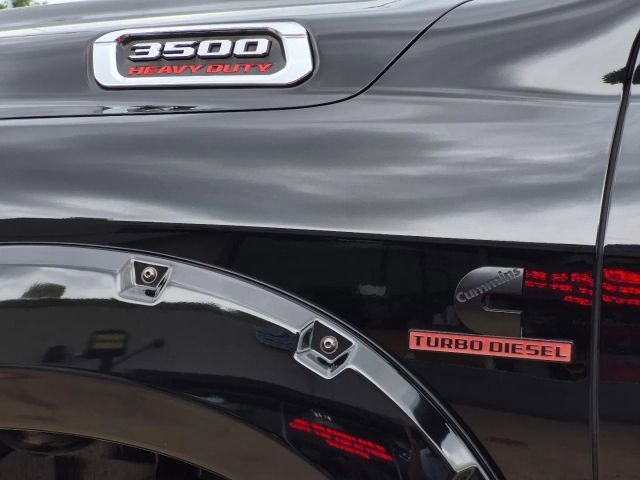 2022 RAM Ram 3500 Pickup Laramie - Photo 36