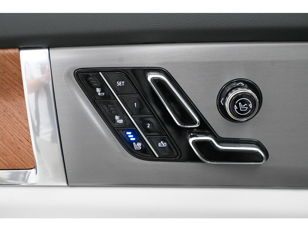2027 Cadillac VISTIQ Sport - Photo 20