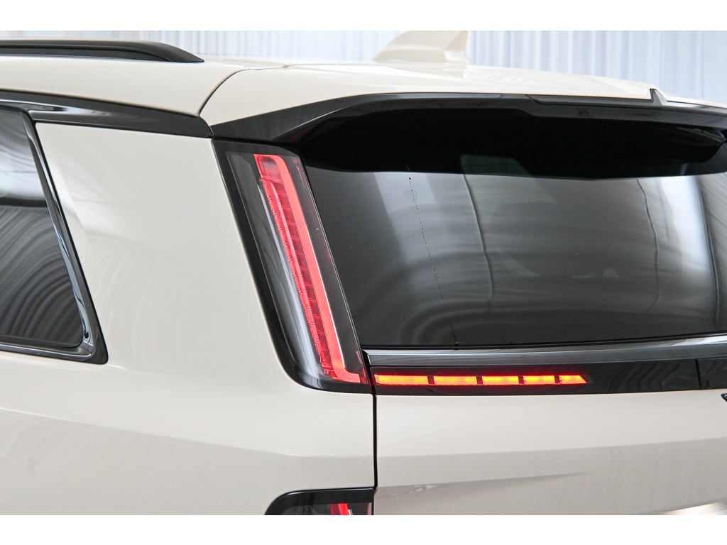 2027 Cadillac VISTIQ Sport - Photo 10