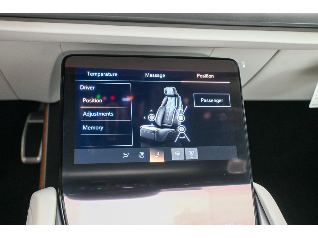 2027 Cadillac VISTIQ Sport - Photo 37
