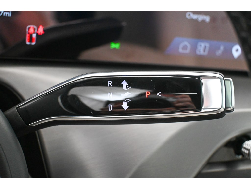 2027 Cadillac VISTIQ Sport - Photo 29