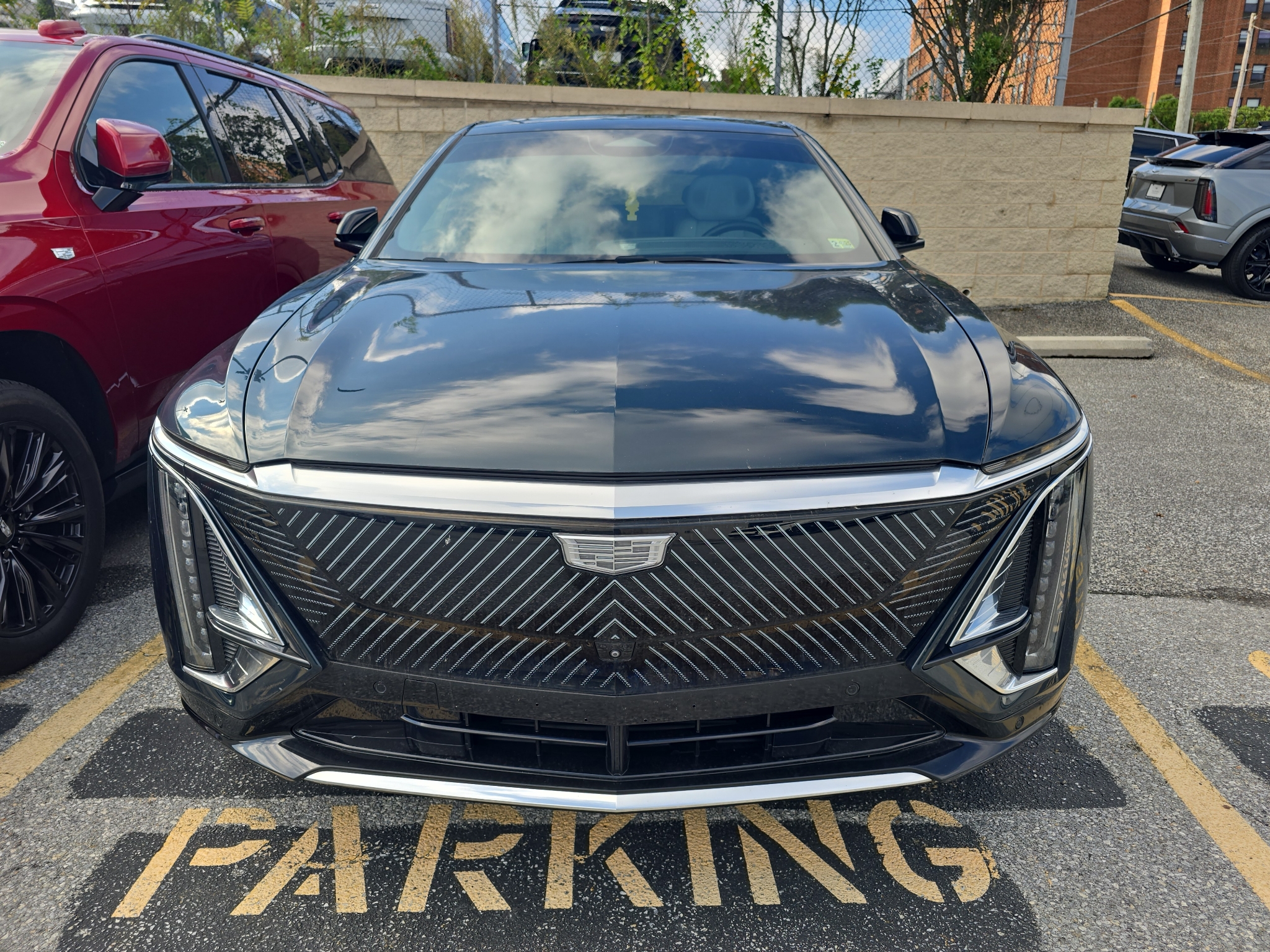 Used 2024 CADILLAC LYRIQ Luxury 2 SUV