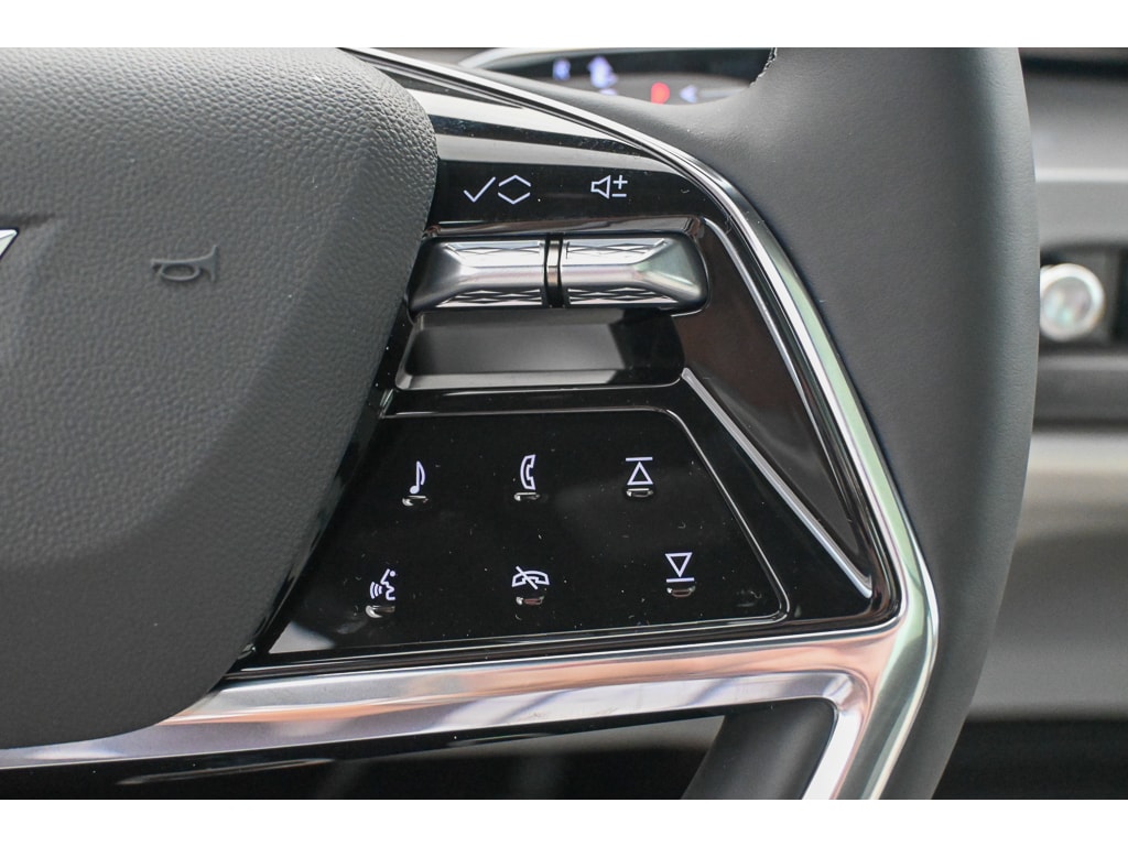 2027 Cadillac VISTIQ Sport - Photo 28