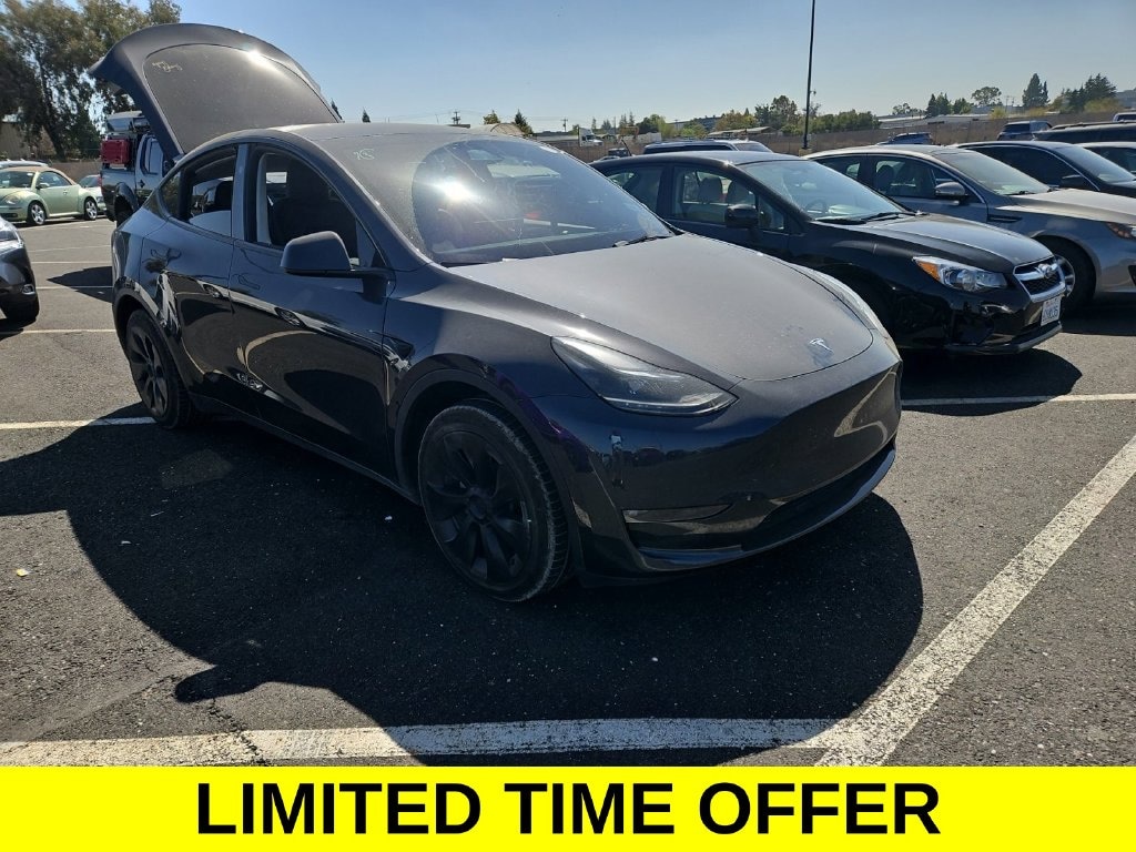 Used 2024 Tesla Model Y Long Range SUV
