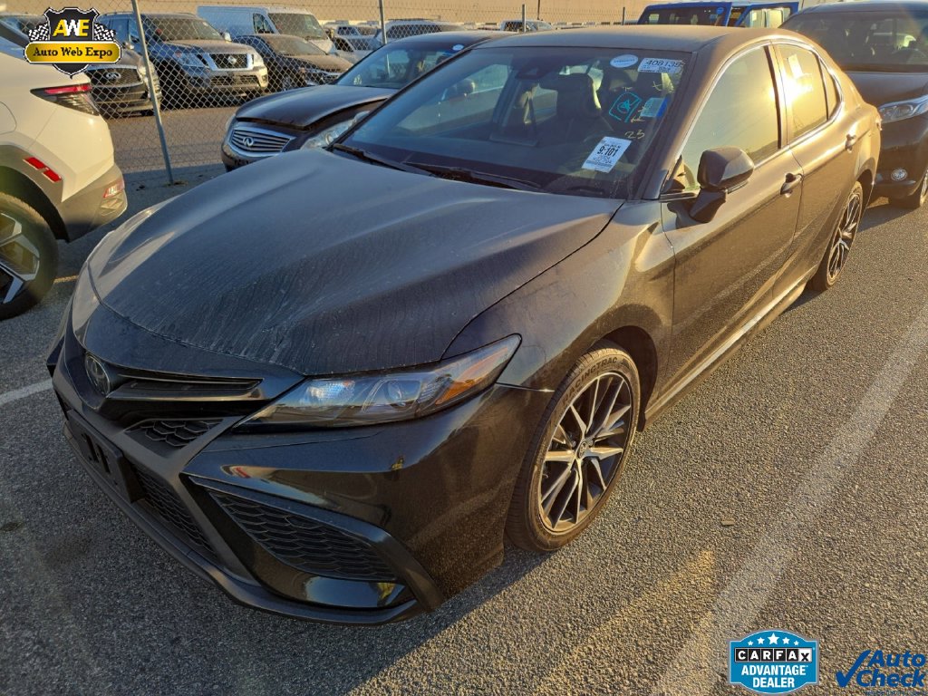 Used 2024 Toyota Camry SE Sedan