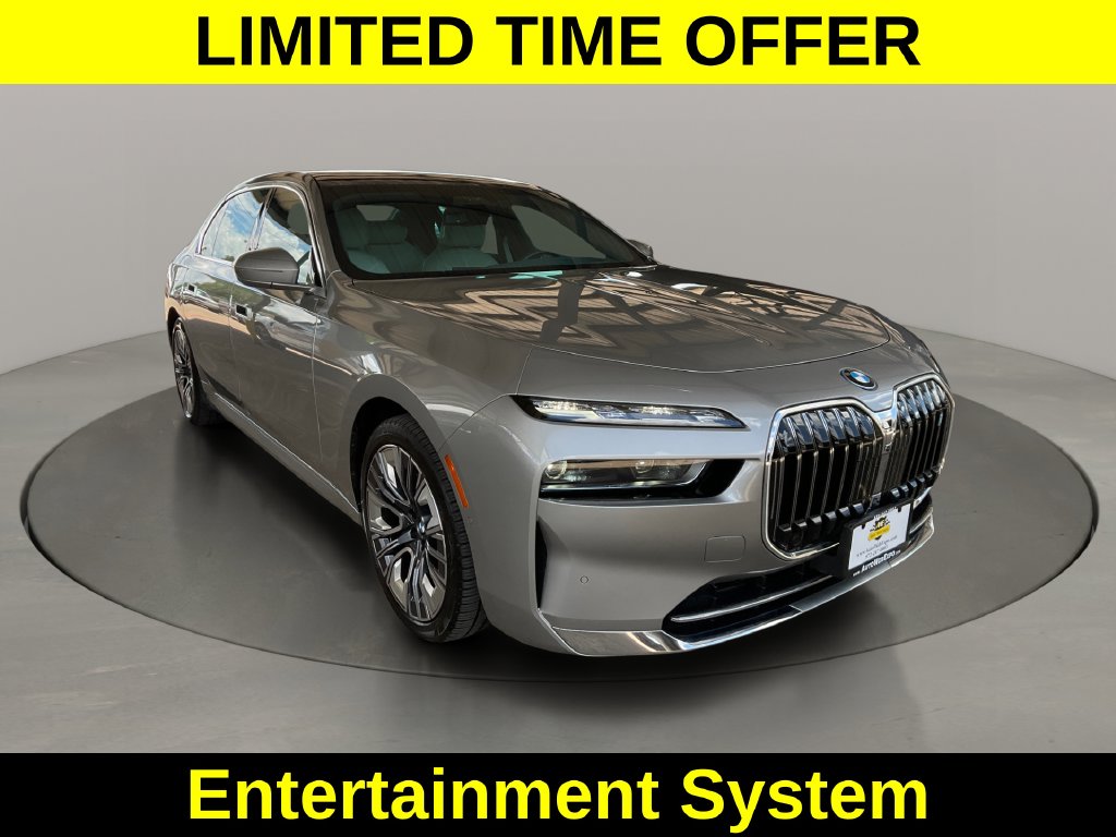 BMW i7