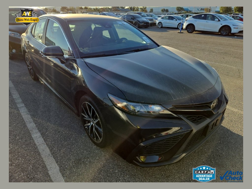 Used 2024 Toyota Camry SE Sedan