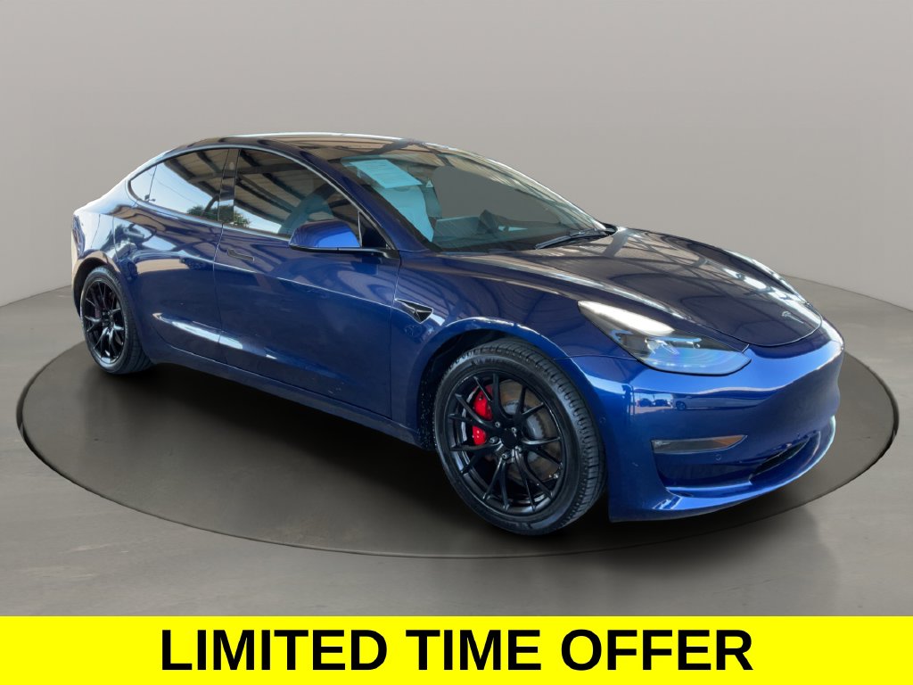  Tesla Model 3