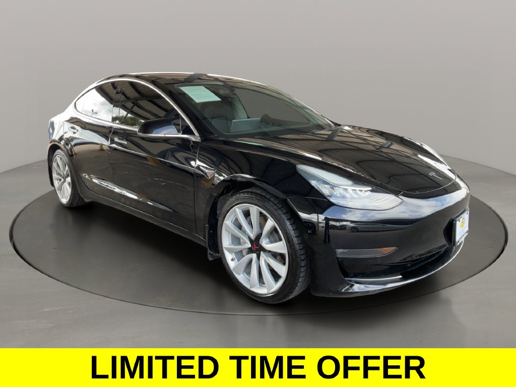  Tesla Model 3