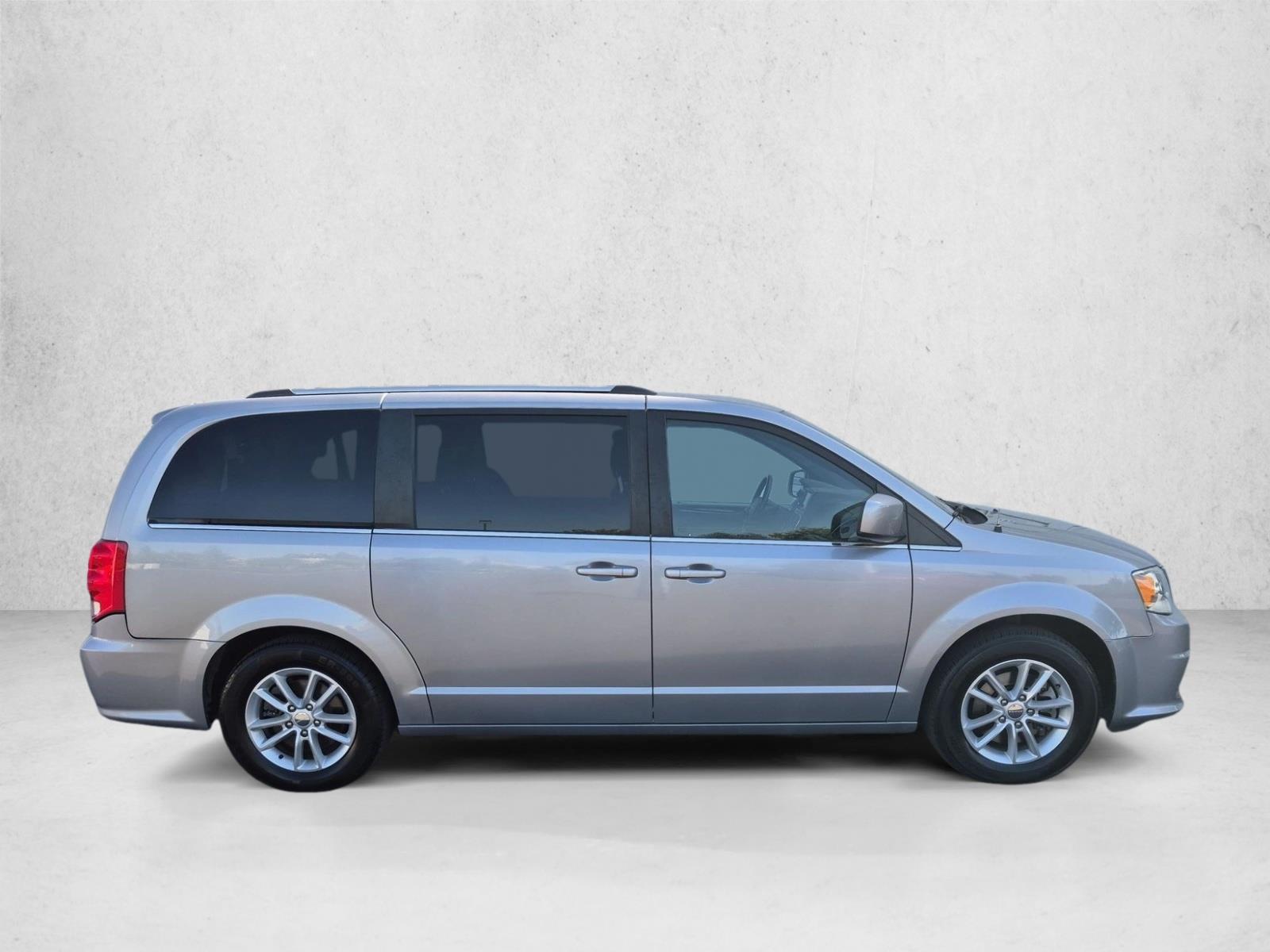 Used 2019 Dodge Grand Caravan SXT Mini-van Passenger