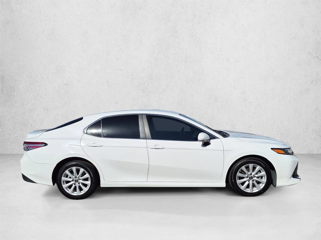 Used 2018 Toyota Camry LE 4dr Car