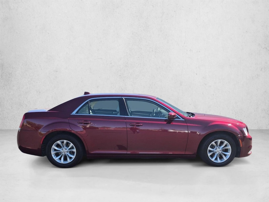 Used 2015 Chrysler 300 Limited 4dr Car