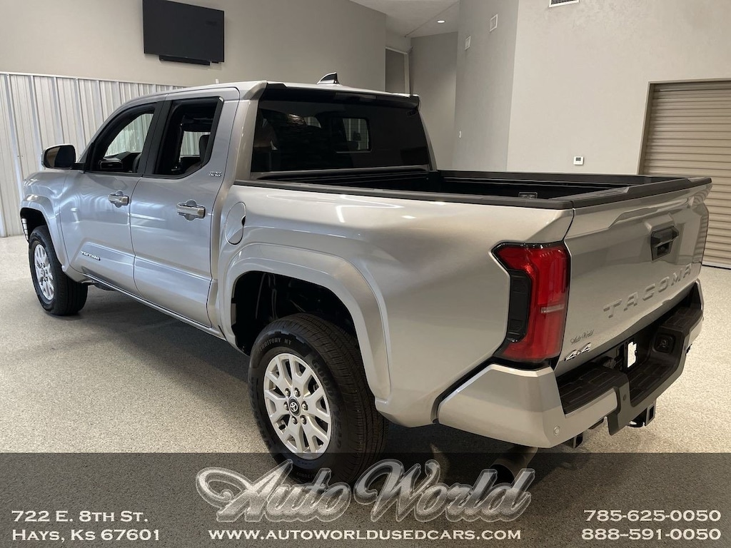 Used 2025 Toyota Tacoma 4WD SR5 SR5 Double Cab 5 Bed AT