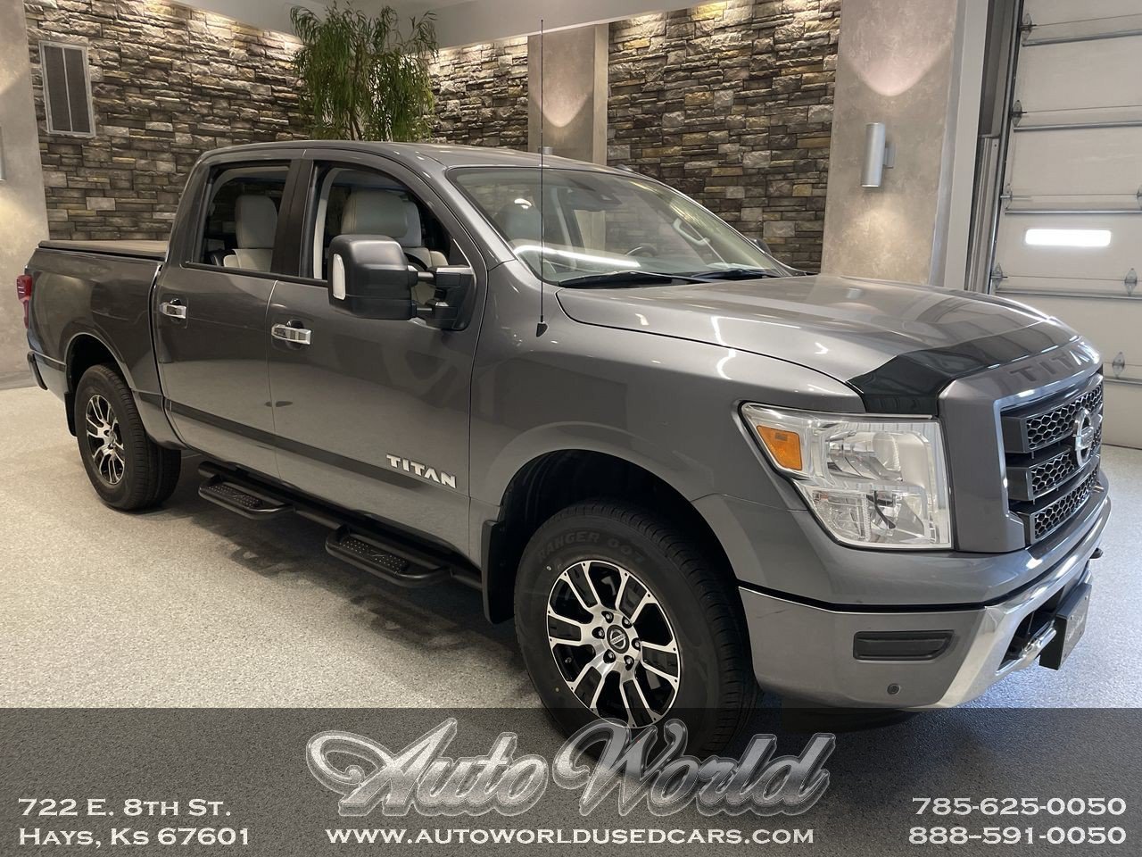 2021 Nissan Titan SV