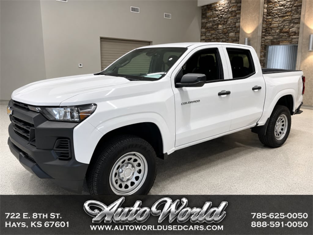 Used 2024 Chevrolet Colorado WT Truck Crew Cab