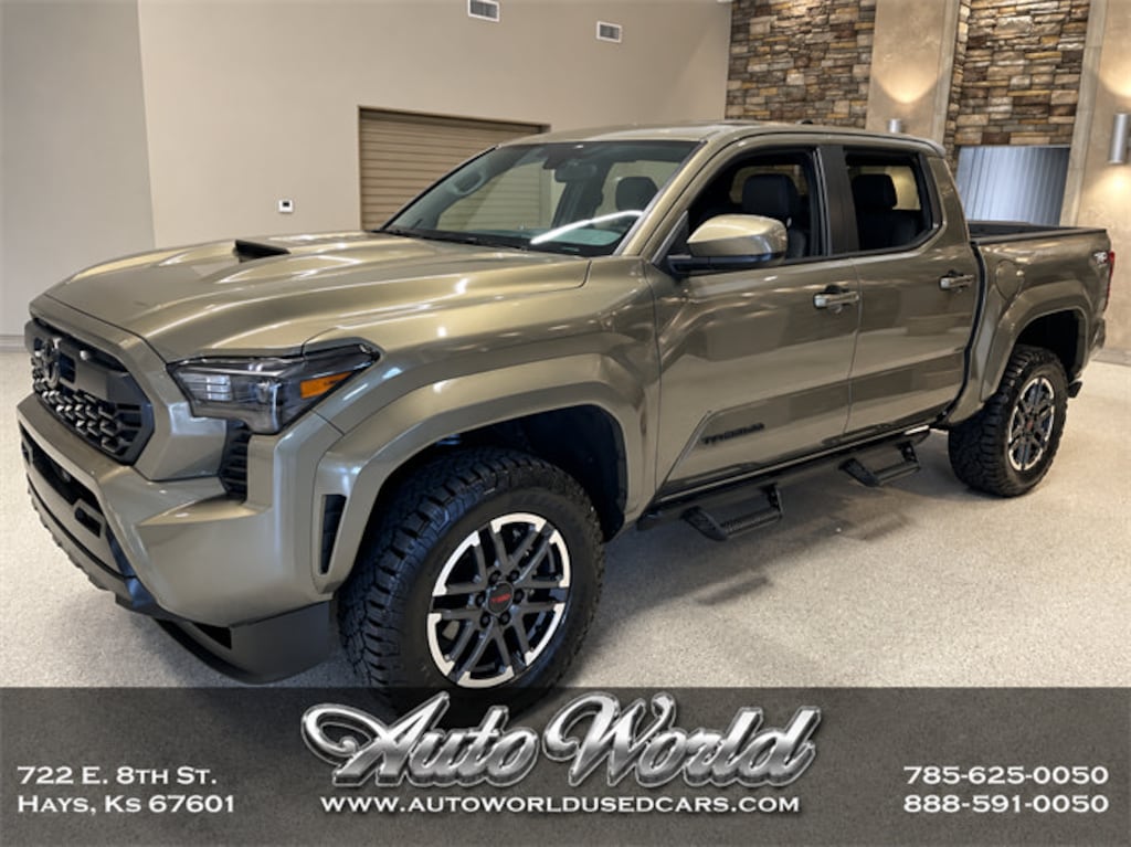Used 2026 Toyota Tacoma 4WD TRD Sport TRD Sport Double Cab 5 Bed AT