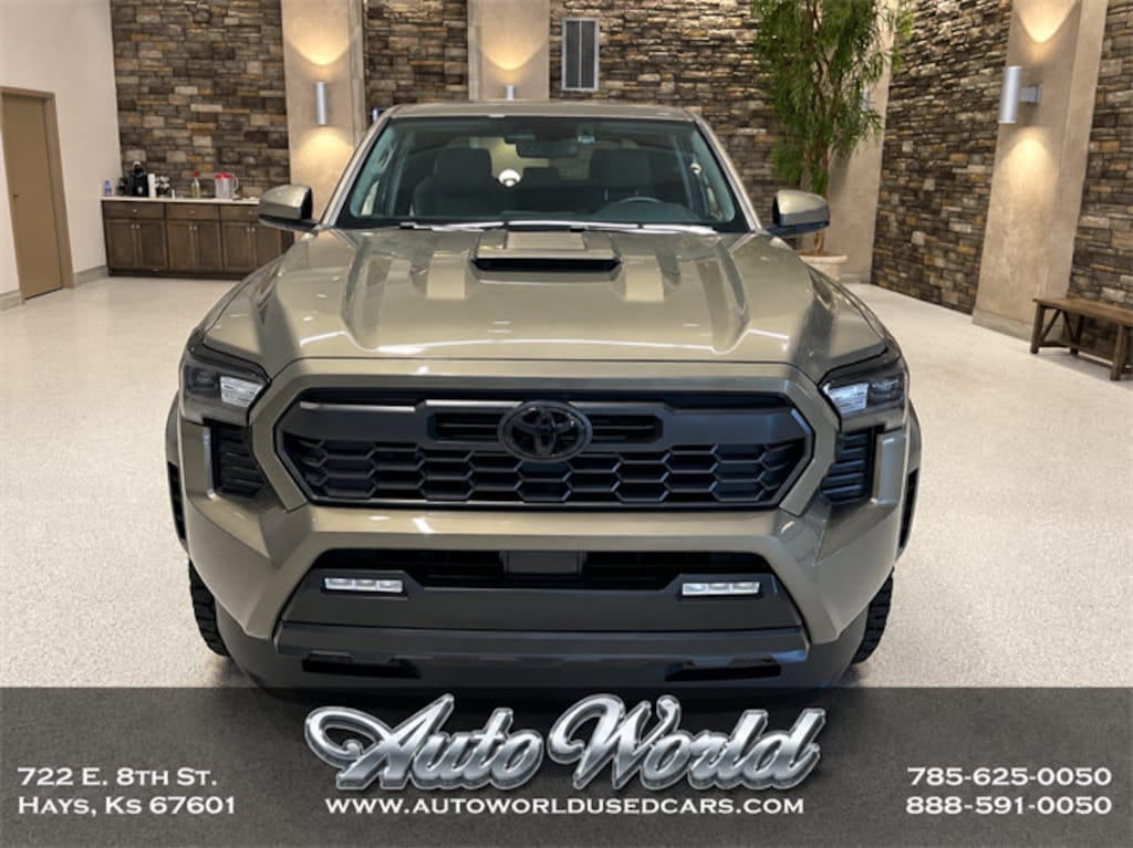 Used 2026 Toyota Tacoma 4WD TRD Sport TRD Sport Double Cab 5 Bed AT