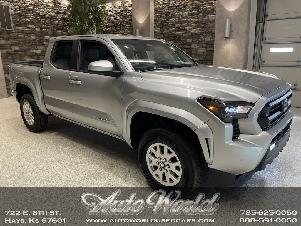 Used 2025 Toyota Tacoma 4WD SR5 SR5 Double Cab 5 Bed AT