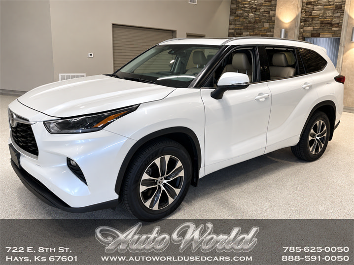 Used 2021 Toyota Highlander XLE SUV