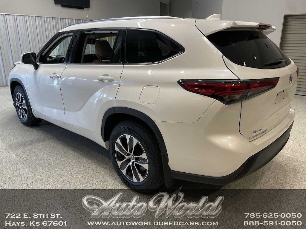 Used 2021 Toyota Highlander XLE SUV