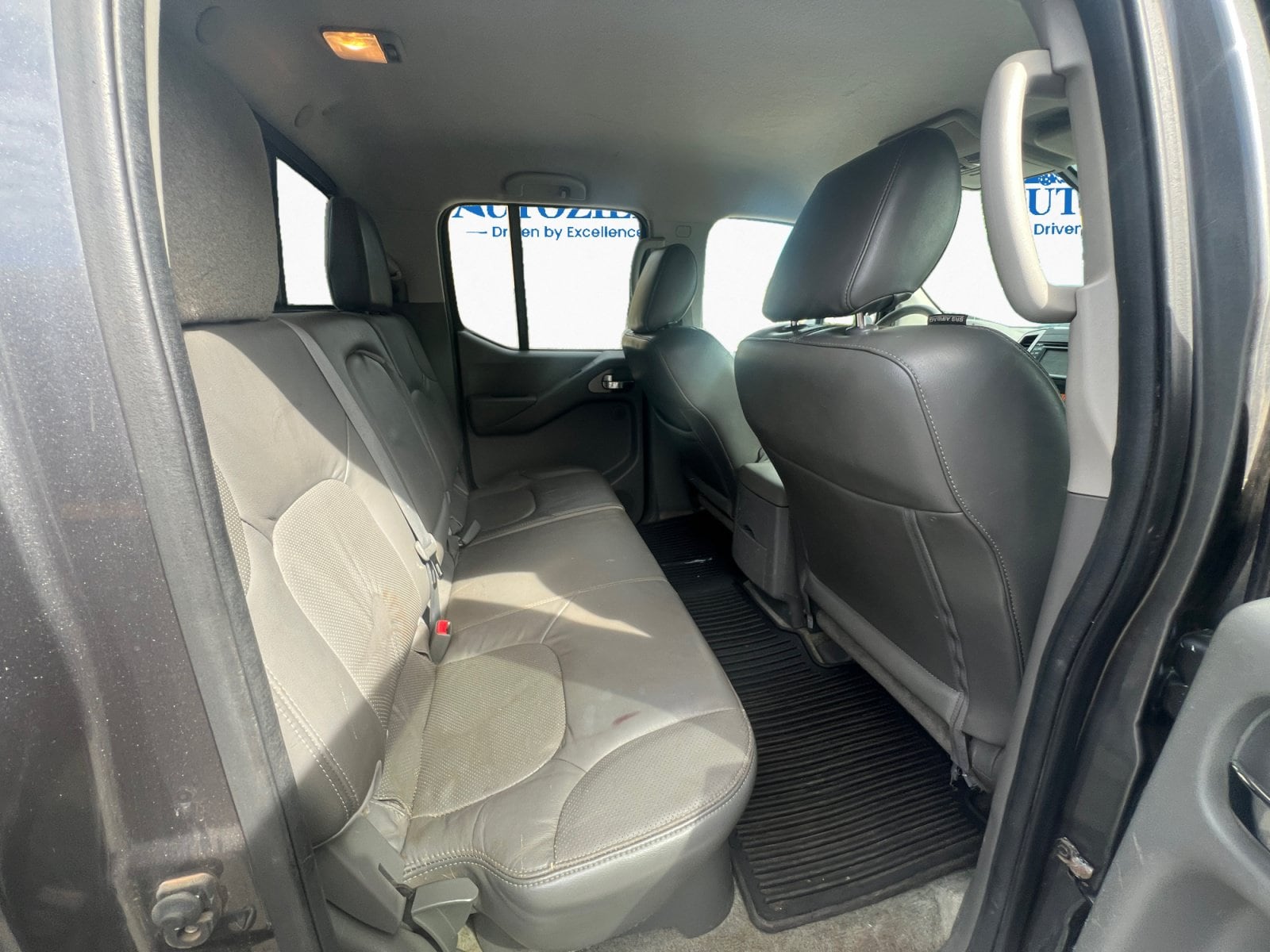2016 Nissan Frontier SL - Photo 12