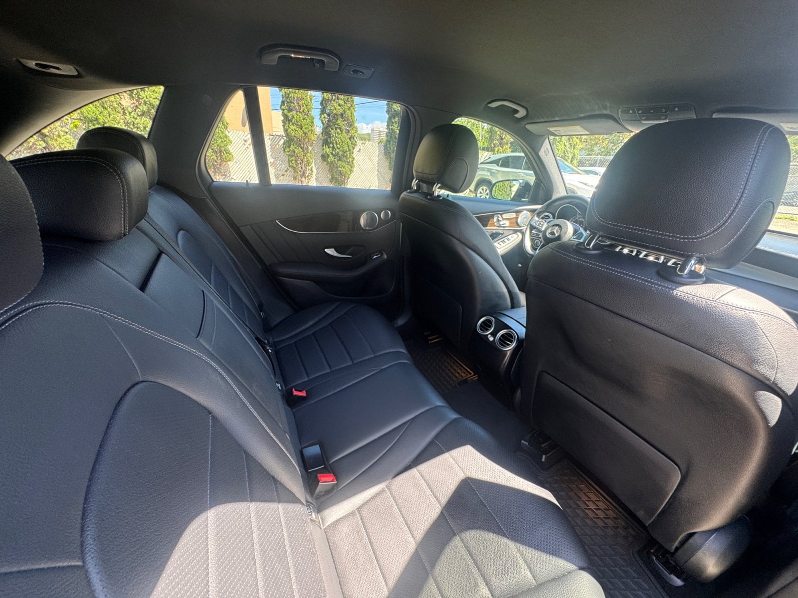 2019 Mercedes-Benz GLC GLC300 - Photo 25