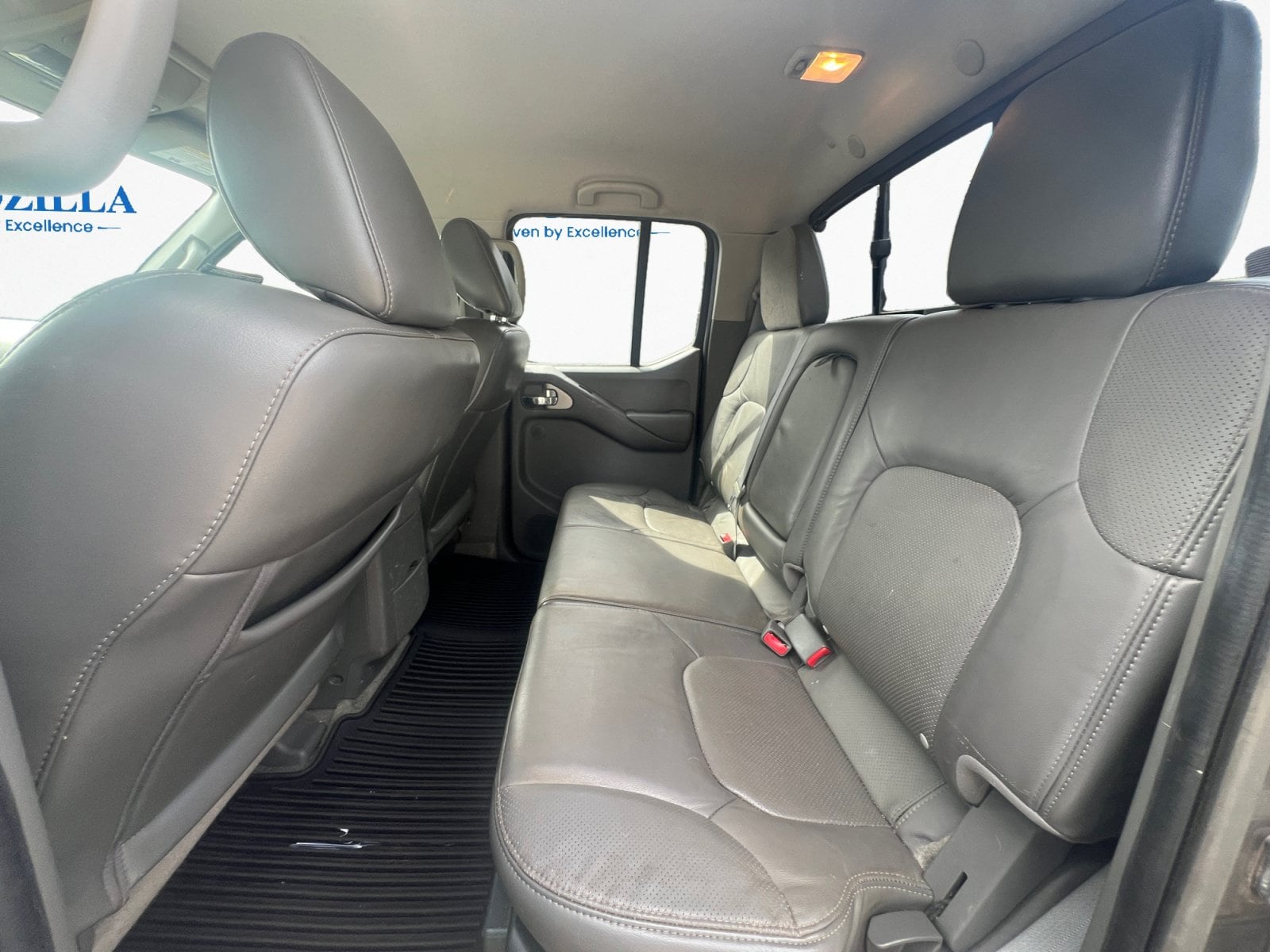 2016 Nissan Frontier SL - Photo 10