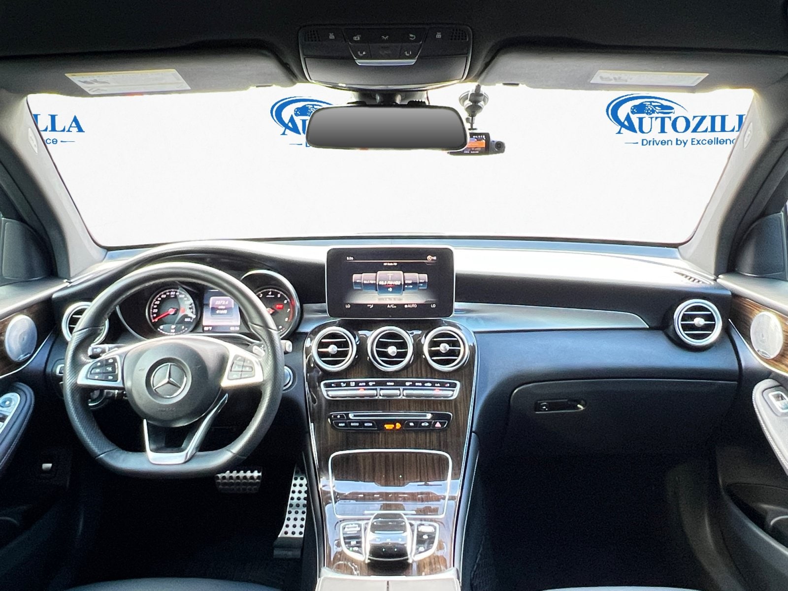 2019 Mercedes-Benz GLC GLC300 - Photo 13