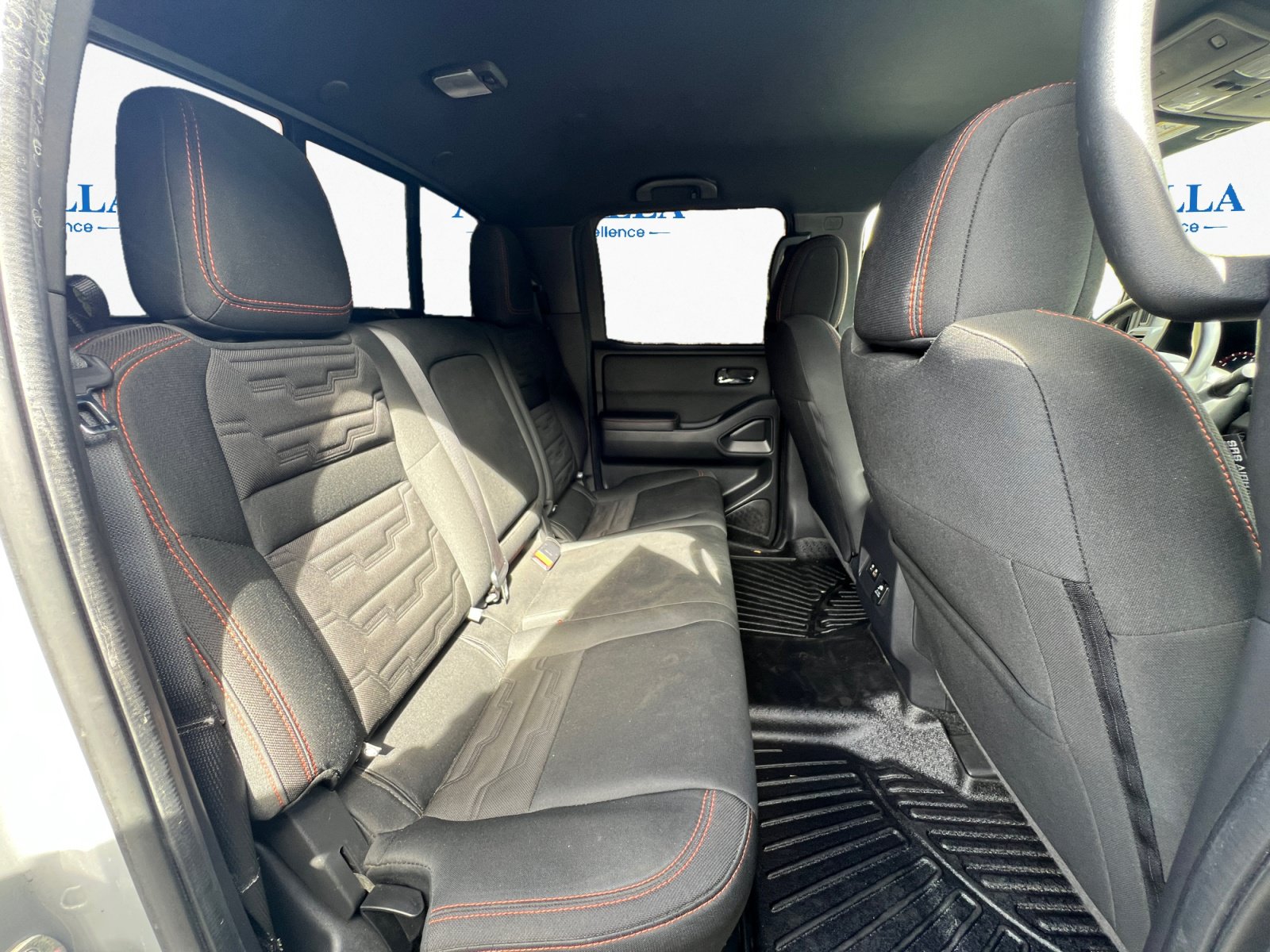 2023 Nissan Frontier PRO-4X - Photo 12