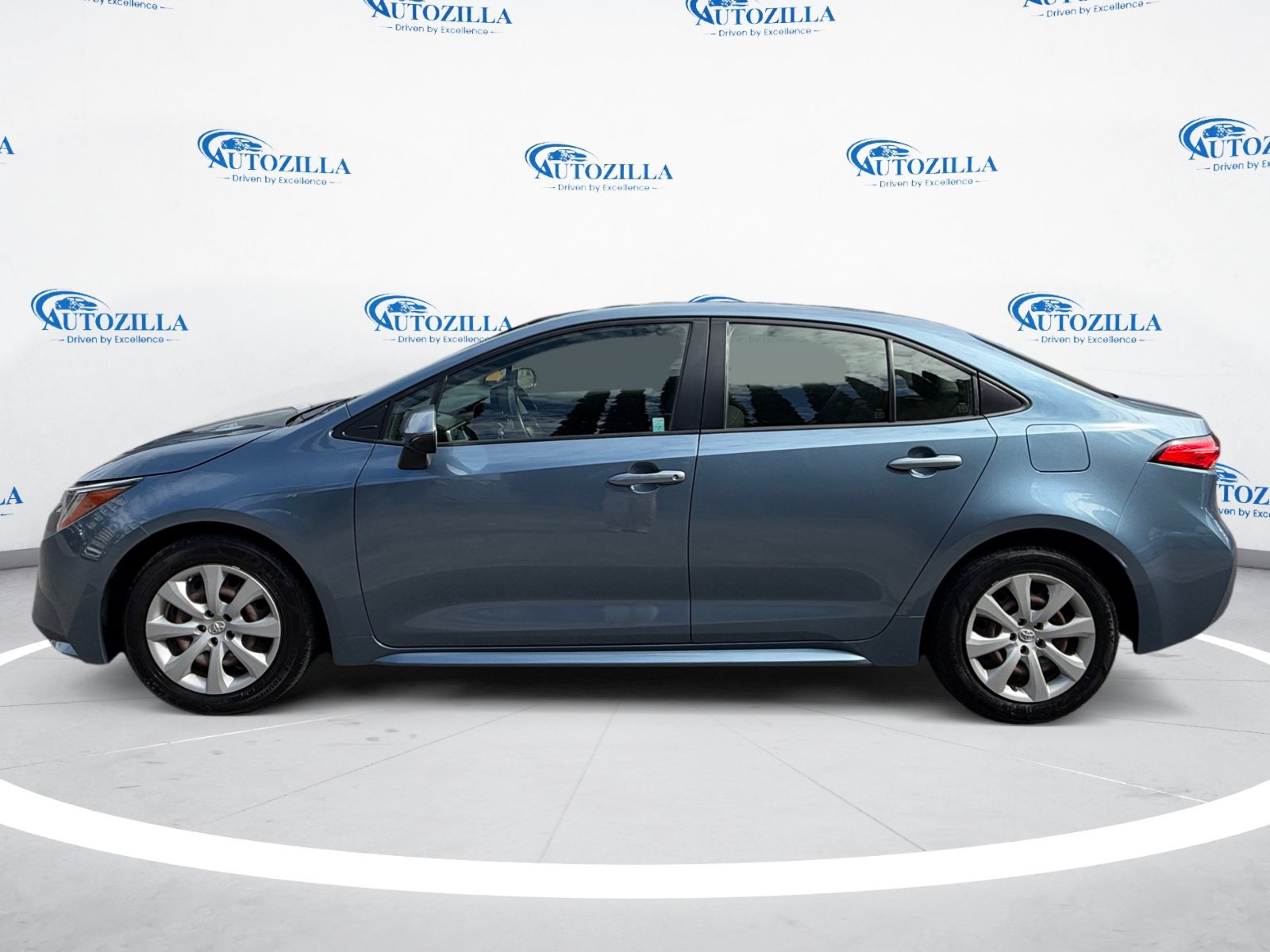 Used 2022 Toyota Corolla LE Sedan