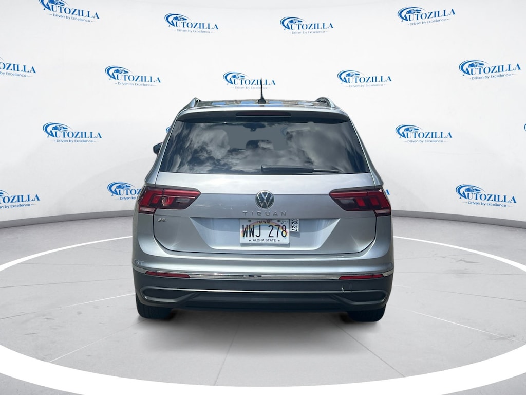 Used 2023 Volkswagen Tiguan SE 2.0T SE FWD
