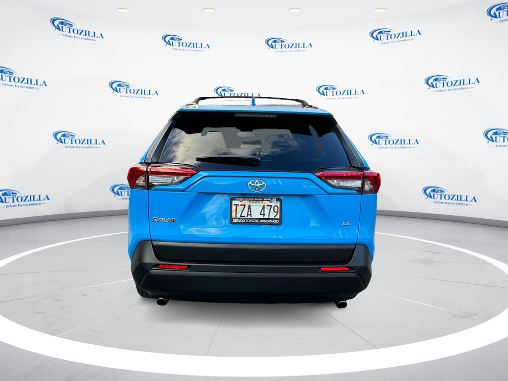 Used 2019 Toyota RAV4 LE LE FWD