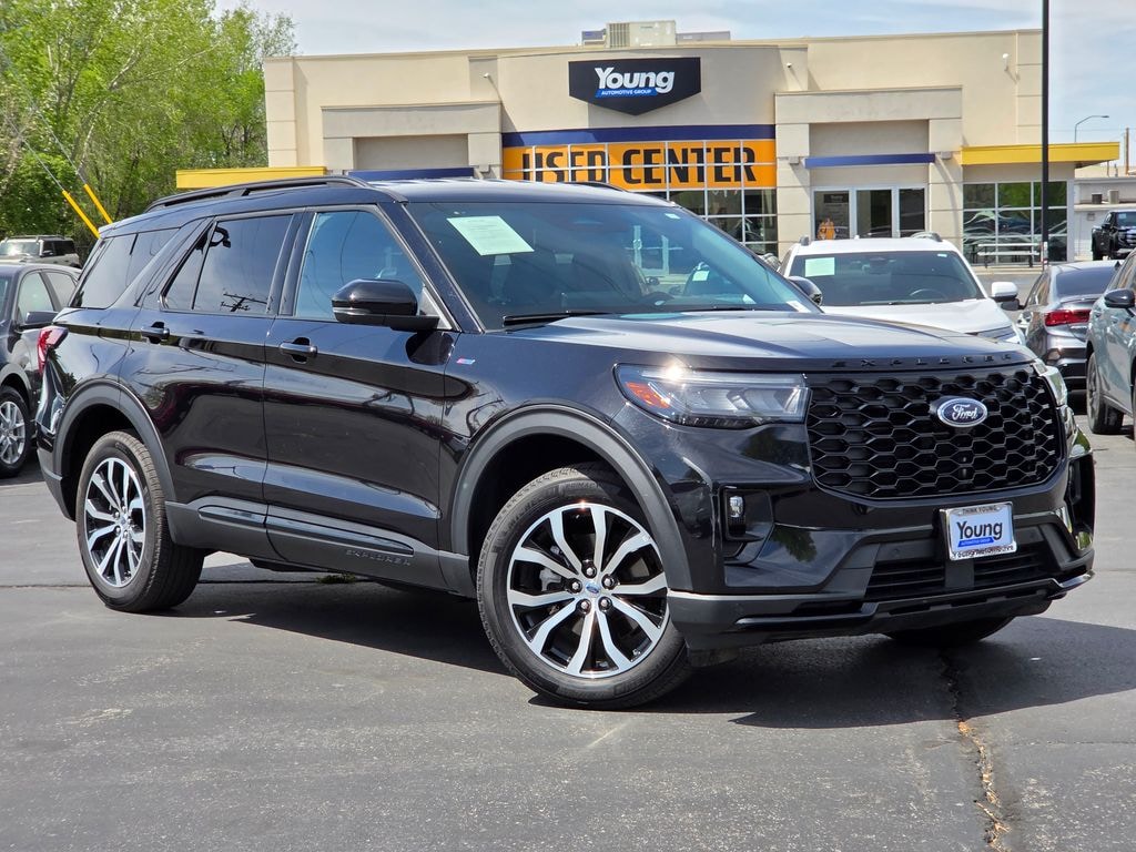 Used 2025 Ford Explorer ST-Line SUV