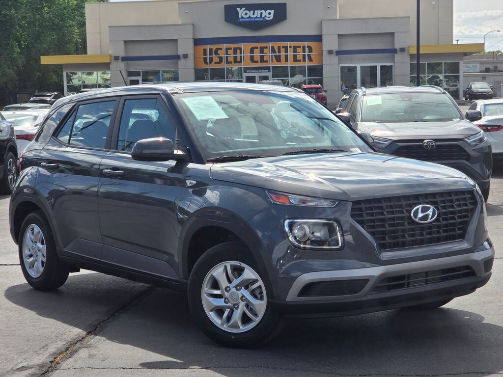 Used 2026 Hyundai Venue SE SUV