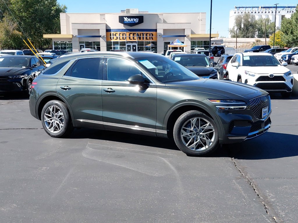 2025 GENESIS GV70