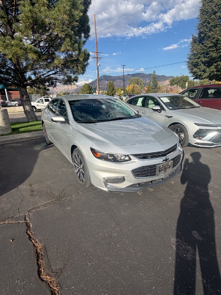 Used 2016 Chevrolet Malibu LT w/2LT Sedan