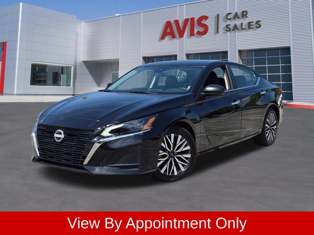 2025 Nissan Altima
