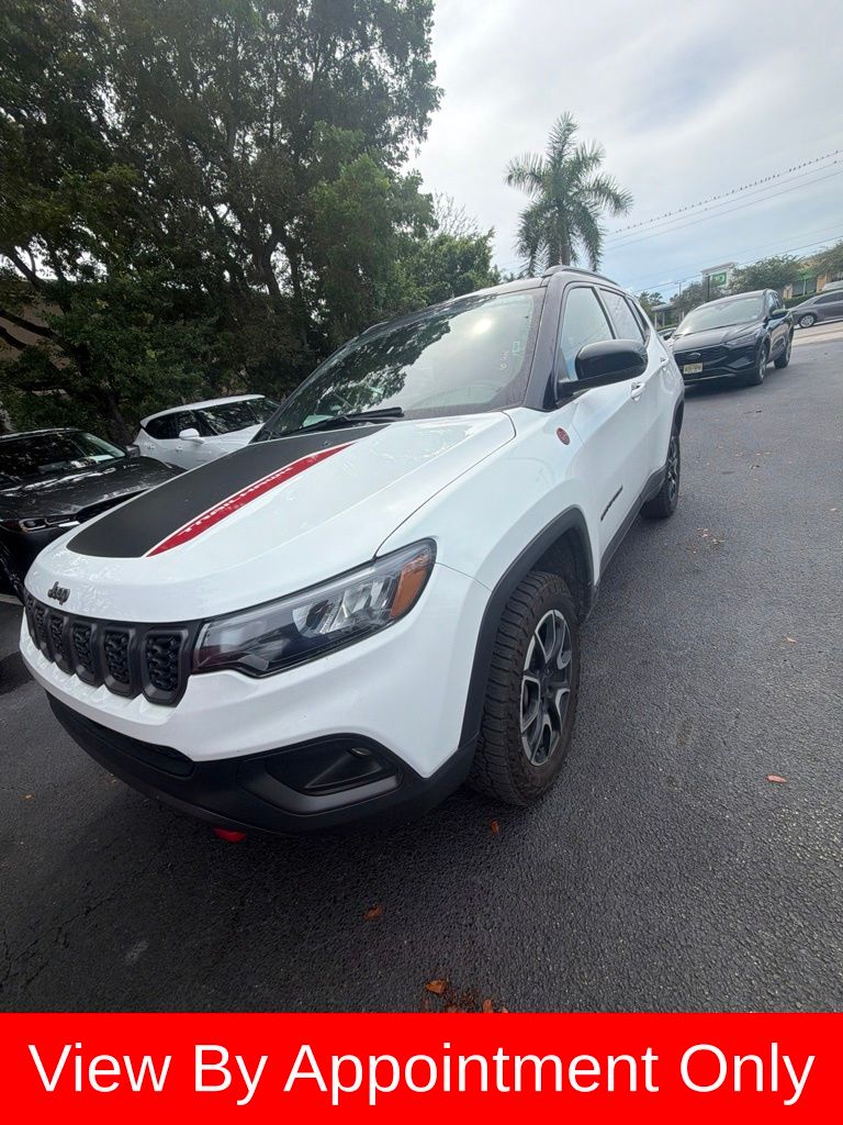 2025 Jeep Compass Trailhawk