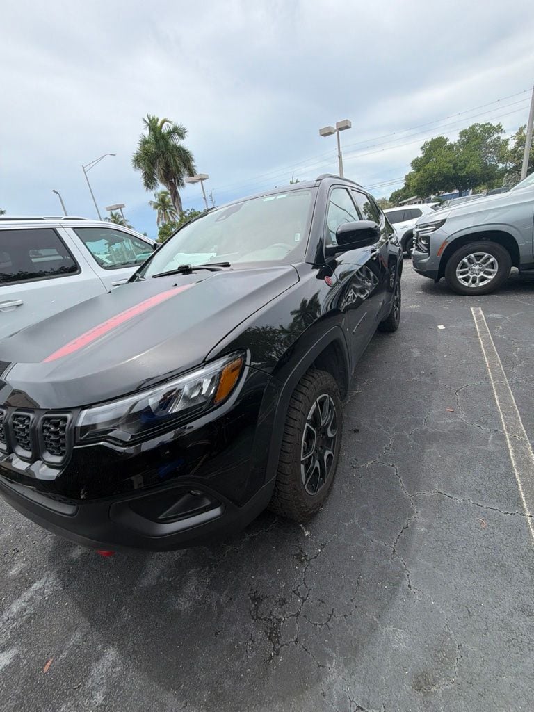 2025 Jeep Compass Trailhawk