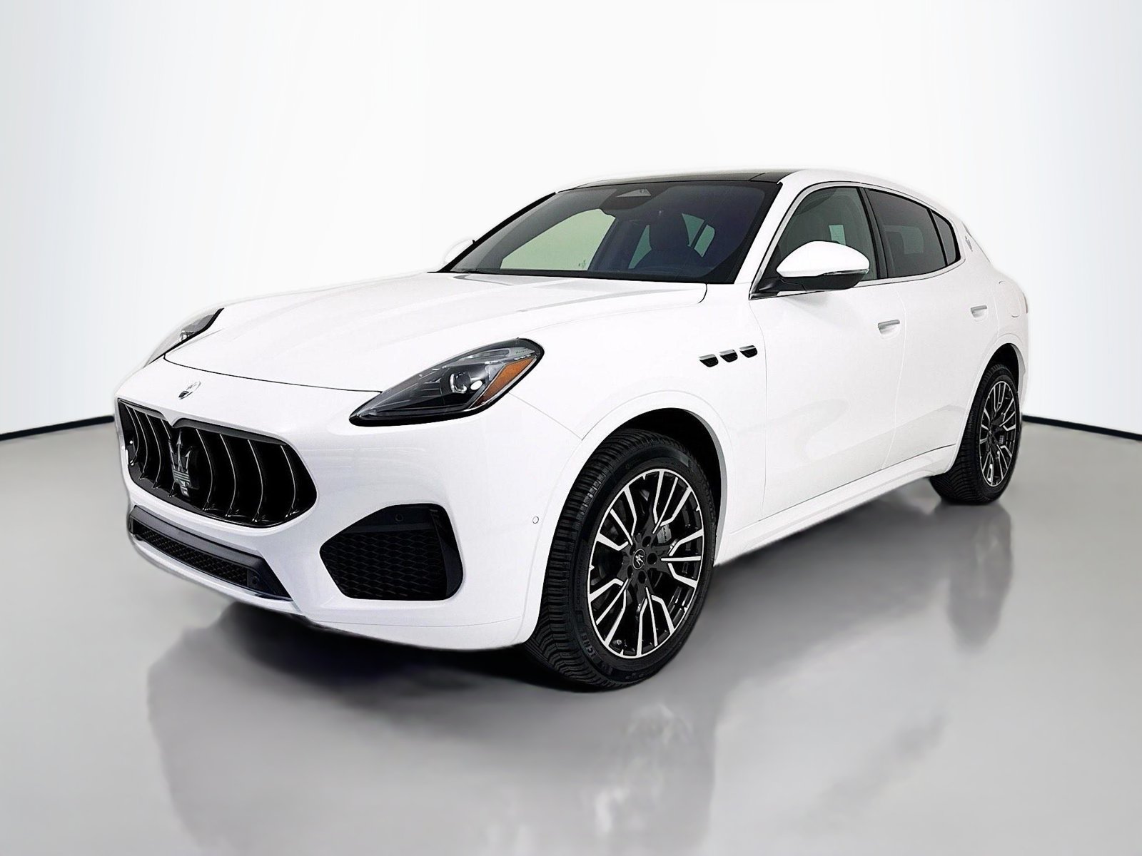 Certified 2025 Maserati Grecale SUV