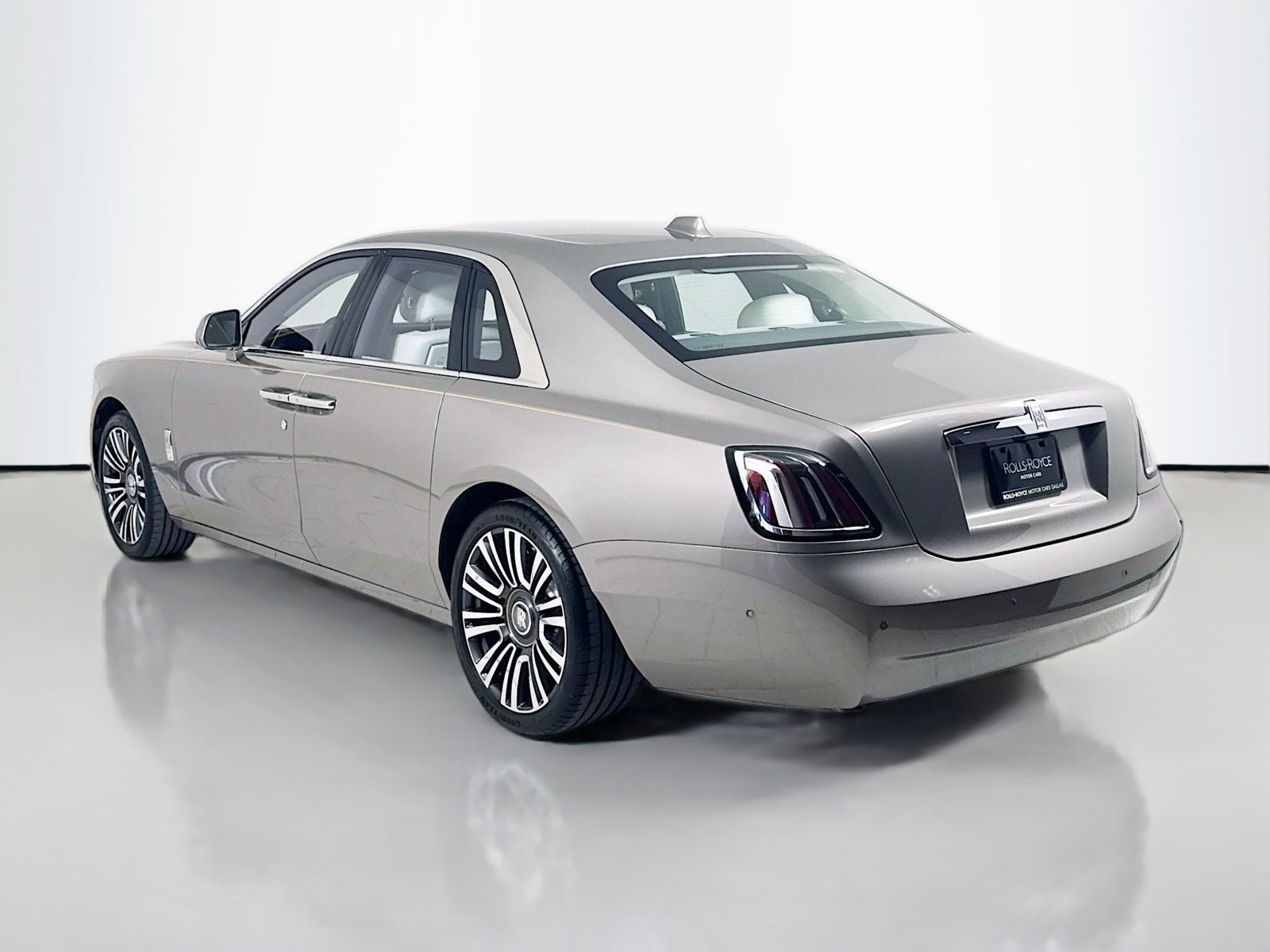 2025 Rolls-Royce Ghost Base - Photo 7