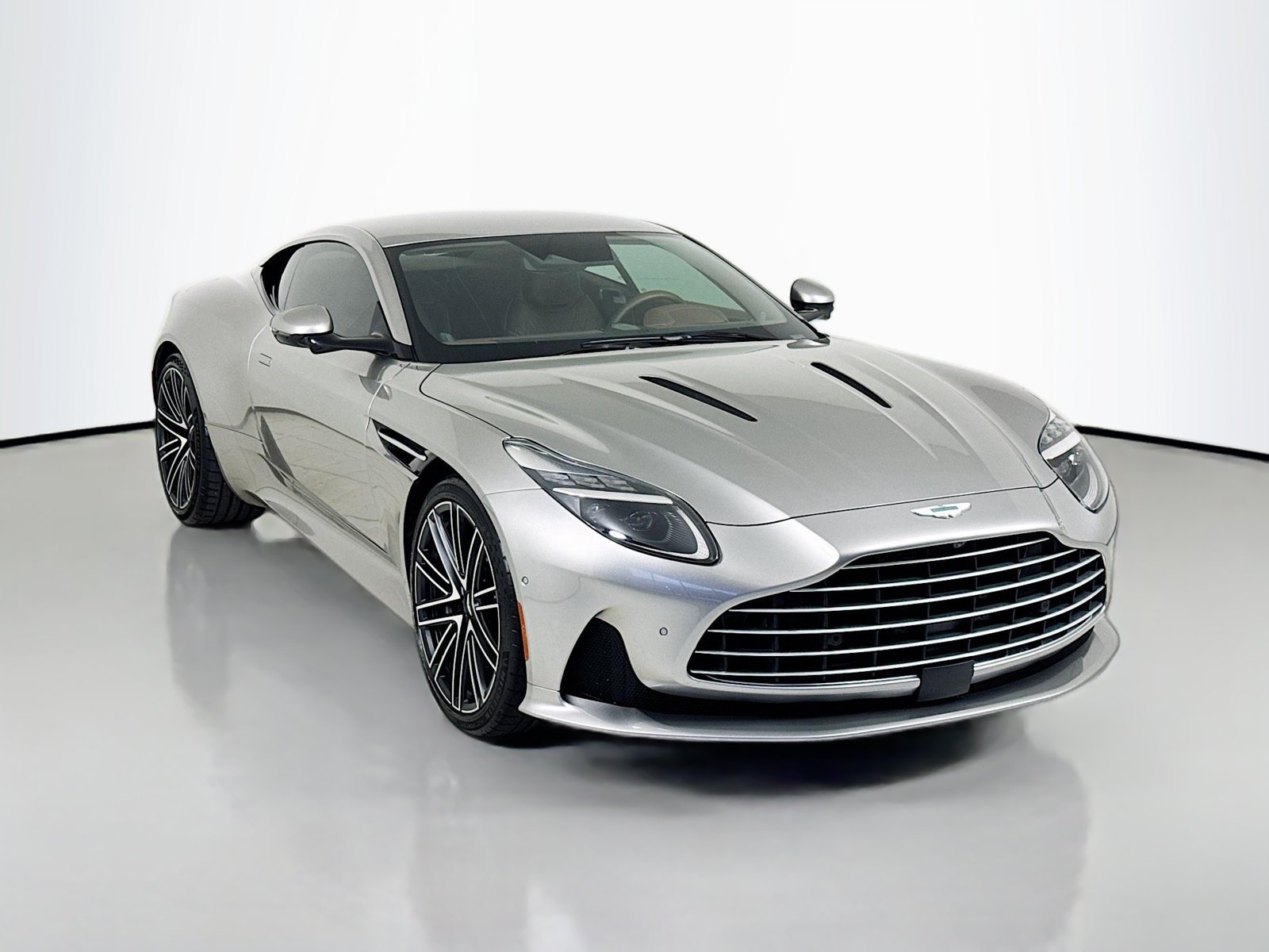 2024 Aston Martin DB12