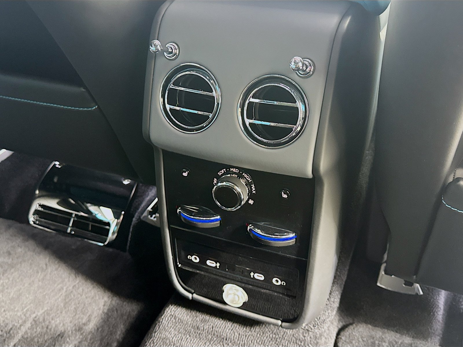 2026 Rolls-Royce Cullinan Base - Photo 27