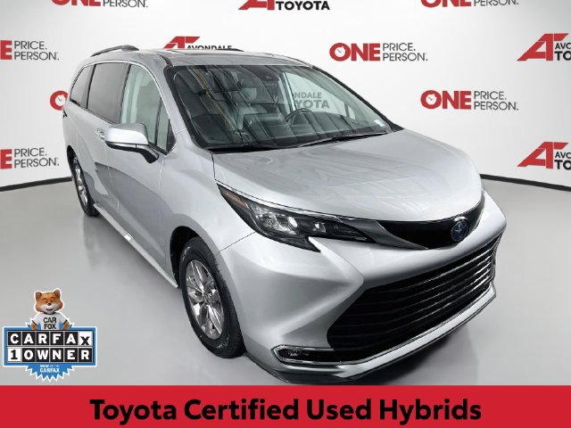 2024 Toyota Sienna Passenger Van 