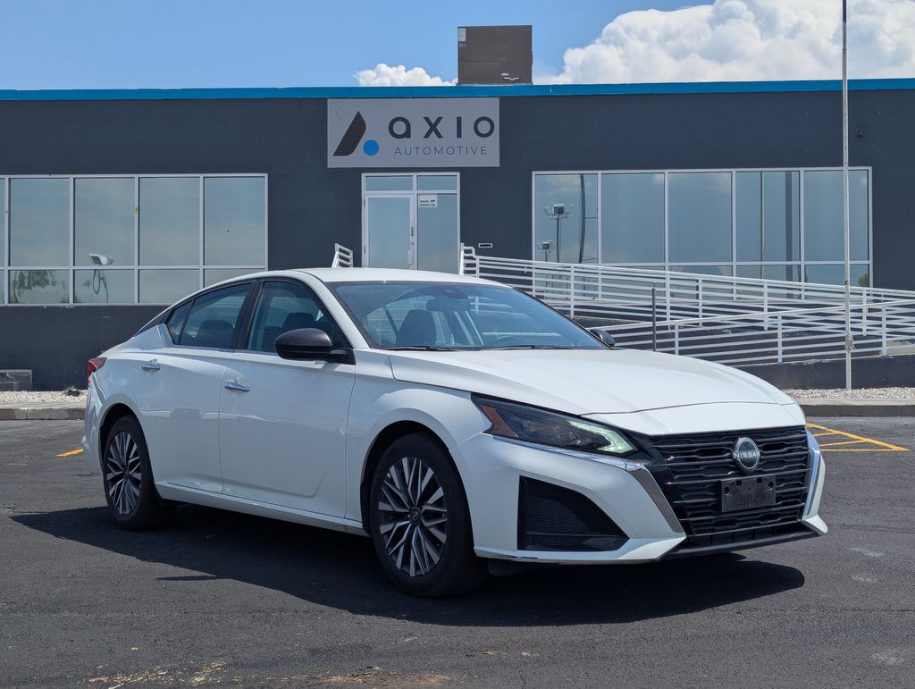 2025 Nissan Altima SV
