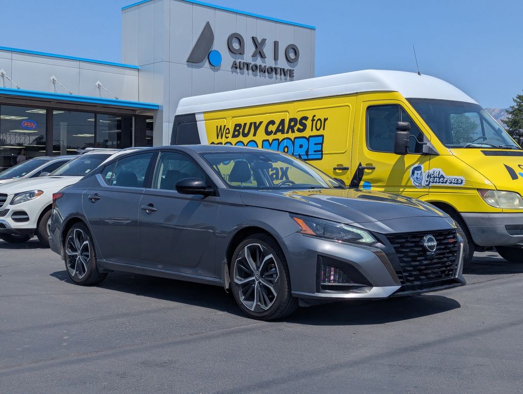 2024 Nissan Altima SR