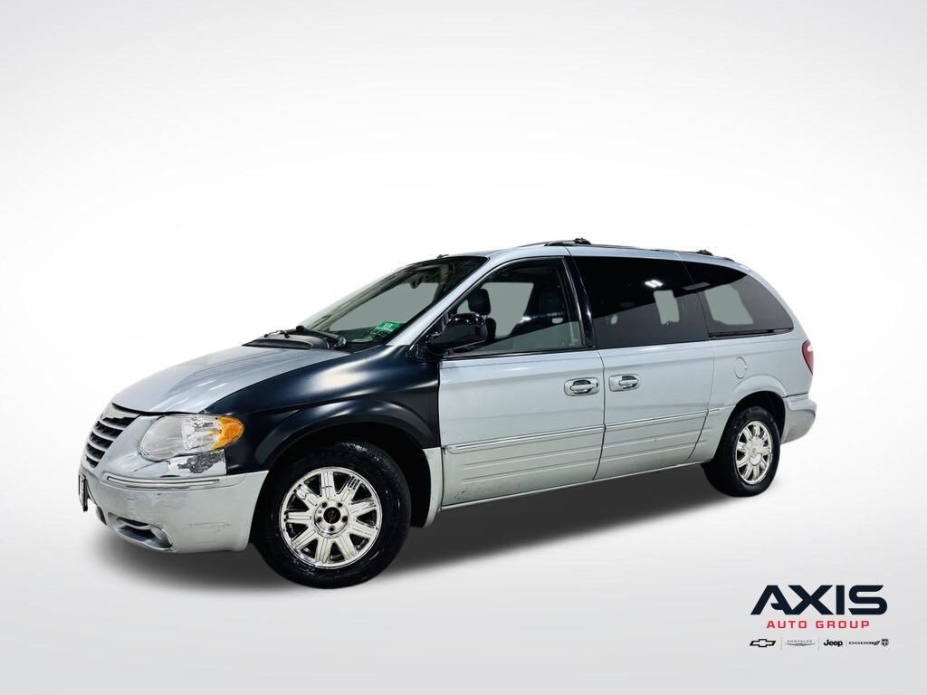 Used 2006 Chrysler Town & Country Limited Minivan/Van