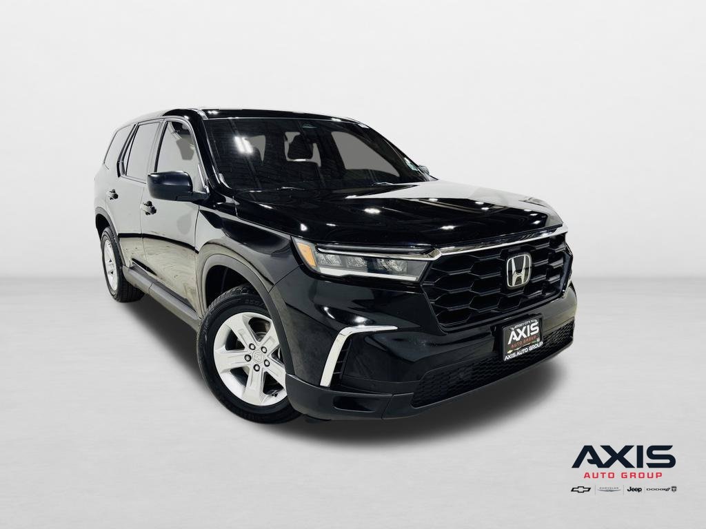 Used 2023 Honda Pilot LX SUV