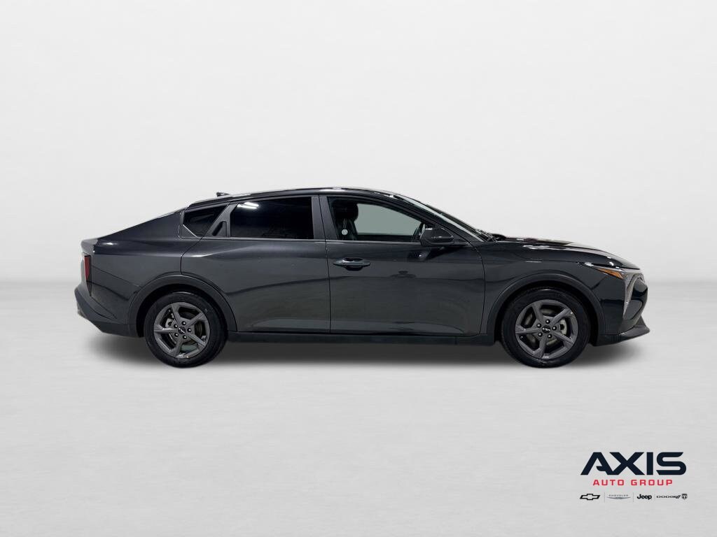 Used 2025 Kia K4 LXS Sedan